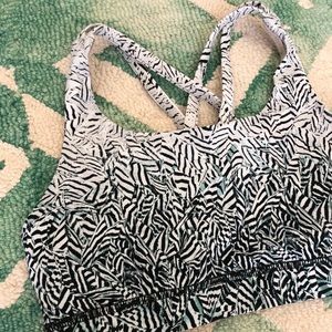 Lululemon sports bra